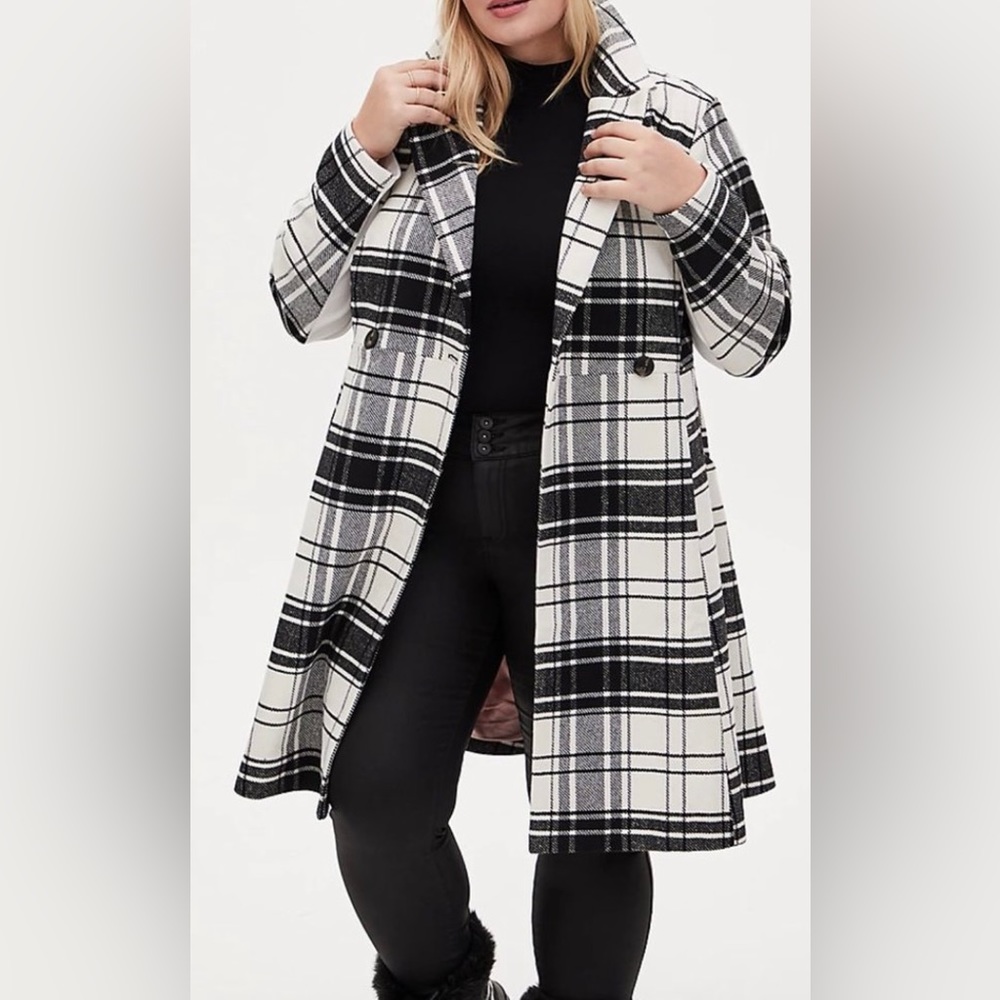 Torrid black and white plaid coat
